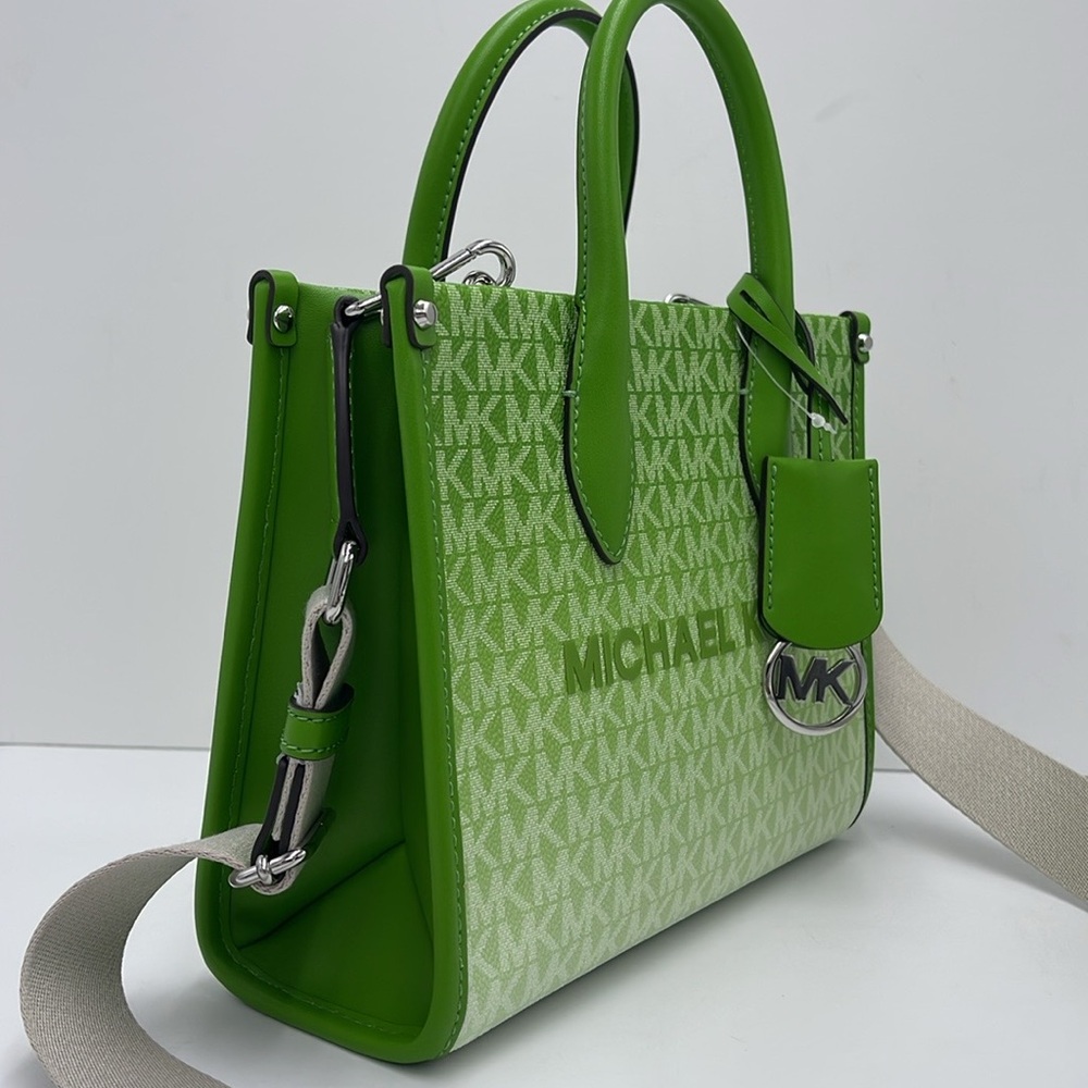 Michael Kors Mirella Small Ombré Signature Logo Crossbody Bag
COLOR JUNGLE
NWT - Picture 10 of 16